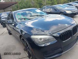 2011 BMW 7 Series 750Li xDrive с VIN WBAKC8C57BC434226, выставлен на аукционе IAAI как лот 43349221 с пробегом 72 354 миль миль и . История ставок и продаж доступна на DreamBid. Изображение 1.