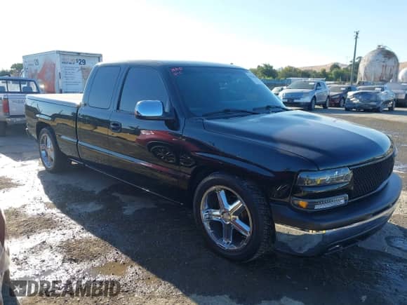 2001 Chevrolet Silverado 1500 LS с VIN 2GCEC19T411401721, выставлен на аукционе IAAI как лот 43166319 с пробегом 167 426 миль миль и . История ставок и продаж доступна на DreamBid. Изображение 1.