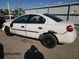 2003 Dodge Neon SE z VIN 1B3ES26CX3D157515, wystawiony jako Copart lot #76727594 z przebiegiem 142 369 mil mil oraz Szkoda całkowita • Salvage title. Historia ofert i sprzedaży dostępna na DreamBid. Obrazek 2.