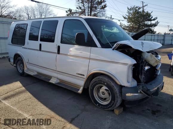 1999 Chevrolet Express с VIN 1GBFG15R6X1094977, выставлен на аукционе Copart как лот 48469965 с пробегом Не указан миль и Списание • Salvage title. История ставок и продаж доступна на DreamBid. Изображение 4.