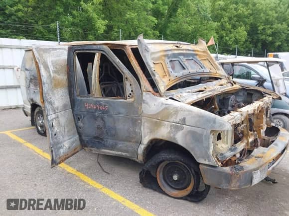 2010 Ford Econoline Cargo Commercial с VIN 1FTNE1EW7ADA69644, выставлен на аукционе IAAI как лот 42464065 с пробегом Не указан миль и . История ставок и продаж доступна на DreamBid. Изображение 1.