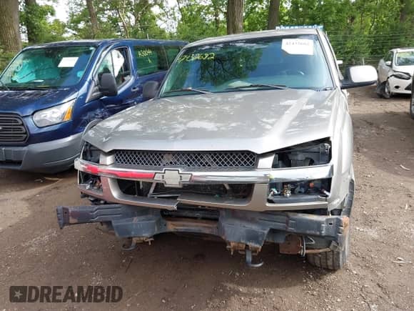 2002 Chevrolet Avalanche z VIN 3GNEC13T32G194876, wystawiony jako IAAI lot #42432682 z przebiegiem 298 344 mil mil oraz . Historia ofert i sprzedaży dostępna na DreamBid. Obrazek 13.