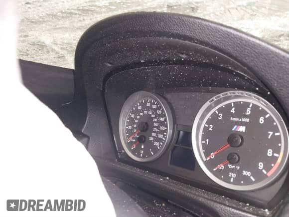 2011 BMW M3 z VIN WBSKG9C57BE368576, wystawiony jako IAAI lot #41412805 z przebiegiem Nie podano mil oraz . Historia ofert i sprzedaży dostępna na DreamBid. Obrazek 7.