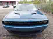 2021 Dodge Challenger SXT z VIN 2C3CDZAG2MH520899, wystawiony jako IAAI lot #43249657 z przebiegiem 64 330 mil mil oraz . Historia ofert i sprzedaży dostępna na DreamBid. Obrazek 13.