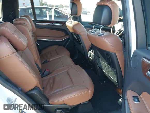 2017 Mercedes-Benz GLS 550 z VIN 4JGDF7DE2HA784150, wystawiony jako IAAI lot #41666643 z przebiegiem 88 654 mil mil oraz . Historia ofert i sprzedaży dostępna na DreamBid. Obrazek 8.