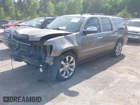 2011 Chevrolet Suburban LTZ с VIN 1GNSCKE04BR312543, выставлен на аукционе IAAI как лот 42267293 с пробегом 253 305 миль миль и . История ставок и продаж доступна на DreamBid. Изображение 2.