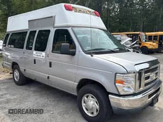 2014 Ford Econoline Cargo Commercial with VIN 1FTNS2EW5EDB18537, listed as a Copart auction lot 81245885 with 165,800 mi miles and Clean title. Bid and sale history available at DreamBid. Image 1.