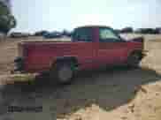 1998 GMC Sierra 1500 z VIN 1GTEC14MXWZ552139, wystawiony jako Copart lot #77334004 z przebiegiem 264 407 mil mil oraz Szkoda całkowita • Salvage title. Historia ofert i sprzedaży dostępna na DreamBid. Obrazek 3.