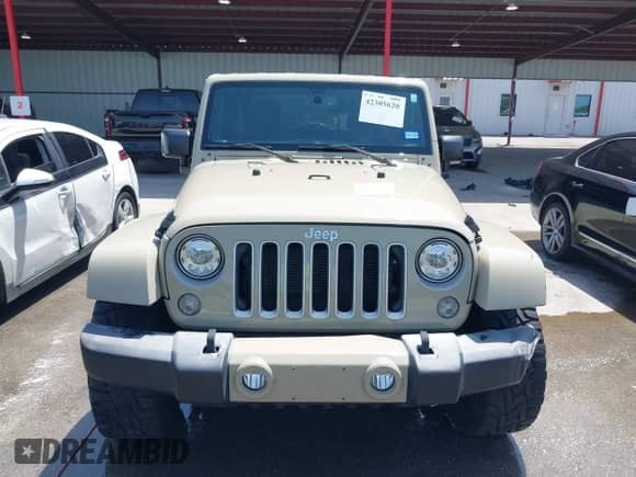 2018 Jeep Wrangler Sahara with VIN 1C4AJWBGXJL811092, listed as a IAAI auction lot 42305620 with 41,021 mi miles and . Bid and sale history available at DreamBid. Image 12.