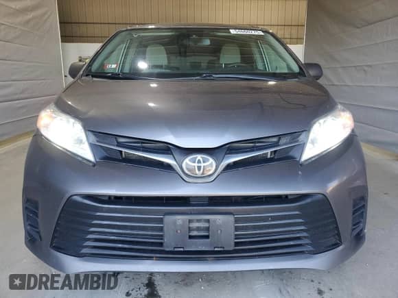 2019 Toyota Sienna LE with VIN 5TDJZ3DC2KS212396, listed as a Copart auction lot 54660275 with 234,243 mi miles and Salvage title. Bid and sale history available at DreamBid. Image 5.
