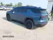 2025 Chevrolet Traverse AWD LT z VIN 1GNEVGRS9SJ235733, wystawiony jako IAAI lot #42464640 z przebiegiem 4 491 mil mil oraz . Historia ofert i sprzedaży dostępna na DreamBid. Obrazek 3.