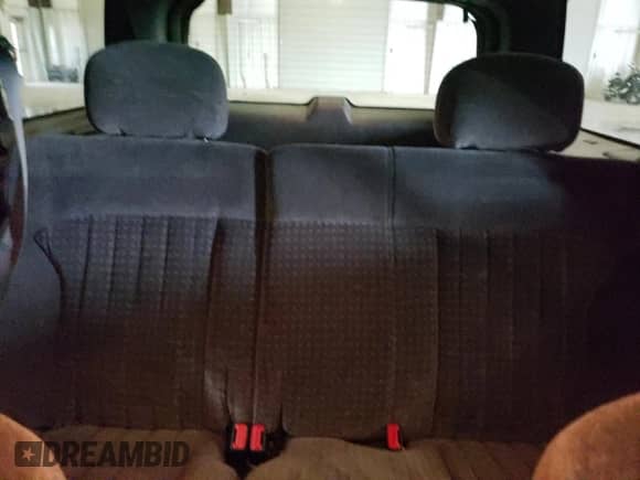 1999 Chevrolet Blazer LT z VIN 1GNDT13W4X2149645, wystawiony jako Copart lot #68597425 z przebiegiem 184 694 mil mil oraz Czysty tytuł • Clean title. Historia ofert i sprzedaży dostępna na DreamBid. Obrazek 10.