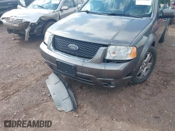 2005 Ford Freestyle Limited с VIN 1FMDK061X5GA62074, выставлен на аукционе IAAI как лот 42755880 с пробегом 158 345 миль миль и . История ставок и продаж доступна на DreamBid. Изображение 6.