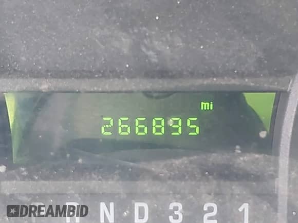 2013 Ford Econoline Cargo Commercial with VIN 1FTNE2EW1DDB21585, listed as a IAAI auction lot 42107682 with 266,895 mi miles and . Bid and sale history available at DreamBid. Image 15.