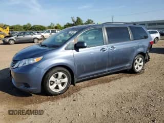 2015 Toyota Sienna LE with VIN 5TDKK3DC7FS545269, listed as a Copart auction lot 72066345 with 165,900 mi miles and Salvage title. Bid and sale history available at DreamBid. Image 1.