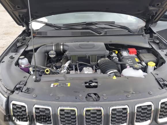 2024 Jeep Compass Latitude Lux с VIN 3C4NJDFN0RT164250, выставлен на аукционе IAAI как лот 42131071 с пробегом 1 493 миль миль и . История ставок и продаж доступна на DreamBid. Изображение 10.