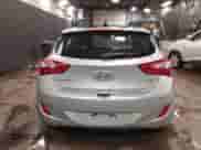 2013 Hyundai Elantra с VIN KMHD35LE8DU153622, выставлен на аукционе IAAI как лот 41554000 с пробегом 212 009 миль миль и . История ставок и продаж доступна на DreamBid. Изображение 16.