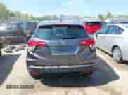 2020 Honda HR-V LX z VIN 3CZRU6H37LM722462, wystawiony jako IAAI lot #43222316 z przebiegiem 55 692 mil mil oraz . Historia ofert i sprzedaży dostępna na DreamBid. Obrazek 17.