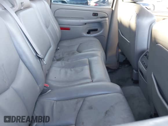 2006 Chevrolet Silverado 3500 SRW Wrk Trk с VIN 1GCHK33D46F268861, выставлен на аукционе IAAI как лот 41518243 с пробегом 117 900 миль миль и . История ставок и продаж доступна на DreamBid. Изображение 8.