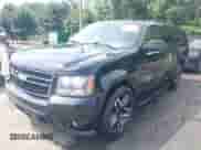 2011 Chevrolet Suburban LT z VIN 1GNSCJE05BR309175, wystawiony jako IAAI lot #43040737 z przebiegiem 183 443 mil mil oraz . Historia ofert i sprzedaży dostępna na DreamBid. Obrazek 2.