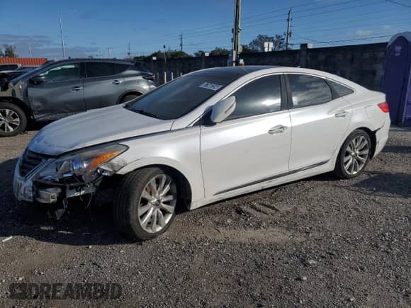 2016 Hyundai Azera Limited с VIN KMHFH4JG9GA508425, выставлен на аукционе Copart как лот 87368254 с пробегом 120 177 миль миль и Чистый • Clean title. История ставок и продаж доступна на DreamBid. Изображение 1.