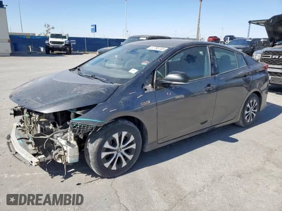 2020 Toyota Prius XLE with VIN JTDKARFP6L3149966, listed as a Copart auction lot 57795705 with 132,803 mi miles and Salvage title. Bid and sale history available at DreamBid. Image 1.