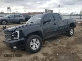 2013 Chevrolet Silverado 1500 LTZ z VIN 1GCRKTE72DZ240354, wystawiony jako Copart lot #89379305 z przebiegiem 227 896 mil mil oraz Szkoda całkowita • Salvage title. Historia ofert i sprzedaży dostępna na DreamBid. Obrazek 1.