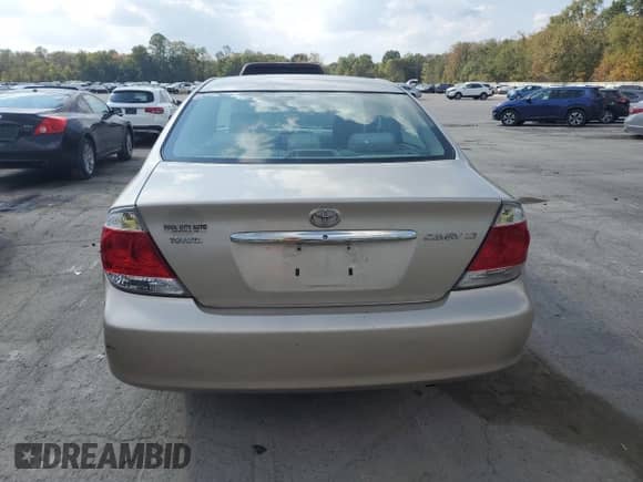 2006 Toyota Camry LE с VIN 4T1BE32K26U642713, выставлен на аукционе Copart как лот 81567965 с пробегом 93 037 миль миль и Списание • Salvage title. История ставок и продаж доступна на DreamBid. Изображение 6.