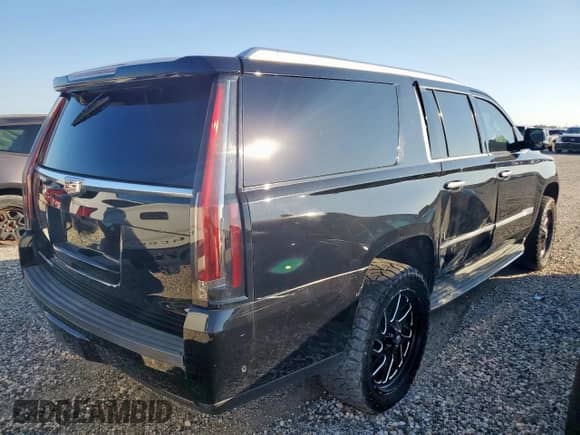 2017 Cadillac Escalade ESV Luxury с VIN 1GYS4HKJ3HR123164, выставлен на аукционе Copart как лот 82051985 с пробегом 128 731 миль миль и Чистый • Clean title. История ставок и продаж доступна на DreamBid. Изображение 3.