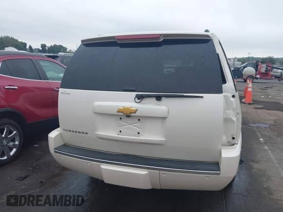 2014 Chevrolet Suburban LTZ с VIN 1GNSCKE08ER103973, выставлен на аукционе IAAI как лот 43293596 с пробегом 222 770 миль миль и . История ставок и продаж доступна на DreamBid. Изображение 17.