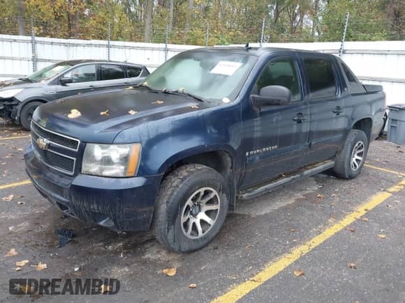 2008 Chevrolet Avalanche LTZ с VIN 3GNFK12348G189610, выставлен на аукционе IAAI как лот 43450611 с пробегом 169 099 миль миль и . История ставок и продаж доступна на DreamBid. Изображение 2.