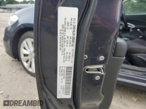 2014 Dodge Dart Aero z VIN 1C3CDFDHXED745993, wystawiony jako Copart lot #64589145 z przebiegiem 145 133 mil mil oraz Nie do naprawy • Non repairable. Historia ofert i sprzedaży dostępna na DreamBid. Obrazek 12.