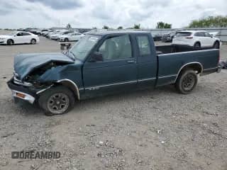 1993 Chevrolet S-10 с VIN 1GCCS19R8P8153719, выставлен на аукционе Copart как лот 54924445 с пробегом 214 074 миль миль и Списание • Salvage title. История ставок и продаж доступна на DreamBid. Изображение 1.