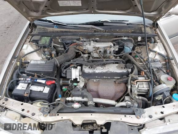 1993 Honda Accord LX z VIN JHMCB7650PC050732, wystawiony jako IAAI lot #42269319 z przebiegiem 77 651 mil mil oraz . Historia ofert i sprzedaży dostępna na DreamBid. Obrazek 10.