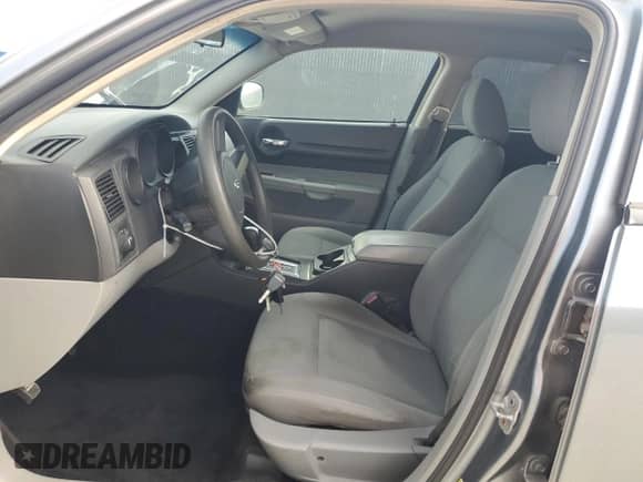 2007 Dodge Magnum с VIN 2D4FV47T47H853724, выставлен на аукционе Copart как лот 59846205 с пробегом 176 950 миль миль и Списание • Salvage title. История ставок и продаж доступна на DreamBid. Изображение 7.