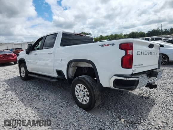 2022 Chevrolet Silverado 2500HD LT с VIN 2GC1YNEY4N1201517, выставлен на аукционе Copart как лот 64516035 с пробегом 57 878 миль миль и Списание • Salvage title. История ставок и продаж доступна на DreamBid. Изображение 2.
