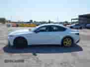 2024 Lexus IS 500 F Sport Performance z VIN JTHAP1D22R5006706, wystawiony jako IAAI lot #42397037 z przebiegiem 1 317 mil mil oraz . Historia ofert i sprzedaży dostępna na DreamBid. Obrazek 15.