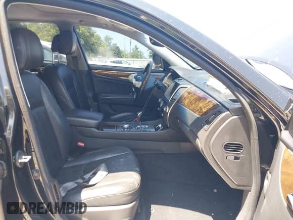 2011 Hyundai Equus Ultimate с VIN KMHGH4JF4BU034998, выставлен на аукционе IAAI как лот 42814563 с пробегом 145 826 миль миль и . История ставок и продаж доступна на DreamBid. Изображение 5.