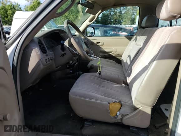 2002 Toyota Tundra z VIN 5TBJN32172S311835, wystawiony jako Copart lot #85136235 z przebiegiem 185 235 mil mil oraz Czysty tytuł • Clean title. Historia ofert i sprzedaży dostępna na DreamBid. Obrazek 7.
