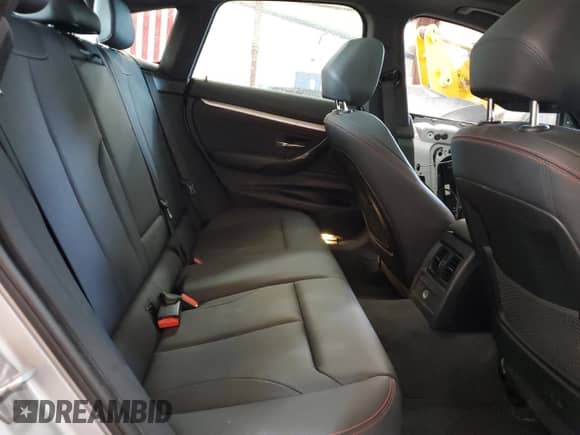 2018 BMW 3 Series 330i xDrive с VIN WBA8Z9C52JG828741, выставлен на аукционе Copart как лот 61457015 с пробегом 87 064 миль миль и Списание • Salvage title. История ставок и продаж доступна на DreamBid. Изображение 10.