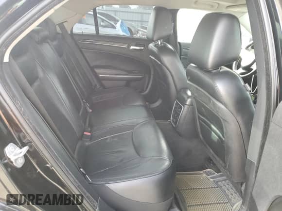 2016 Chrysler 300 C с VIN 2C3CCAEG0GH128409, выставлен на аукционе Copart как лот 86324265 с пробегом 193 403 миль миль и Списание • Salvage title. История ставок и продаж доступна на DreamBid. Изображение 10.