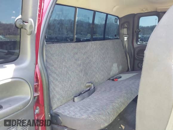 1999 Dodge 2500 with VIN 3B7KF236XXG166003, listed as a IAAI auction lot 41888356 with 162,902 mi miles and . Bid and sale history available at DreamBid. Image 8.