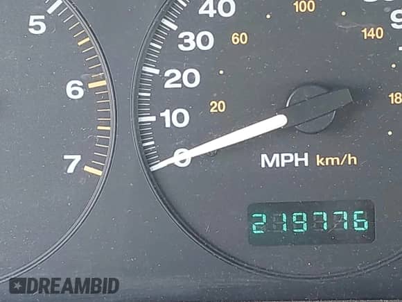 1999 Jeep Grand Cherokee Laredo с VIN 1J4G258S9XC538601, выставлен на аукционе IAAI как лот 42411986 с пробегом 219 776 миль миль и . История ставок и продаж доступна на DreamBid. Изображение 16.