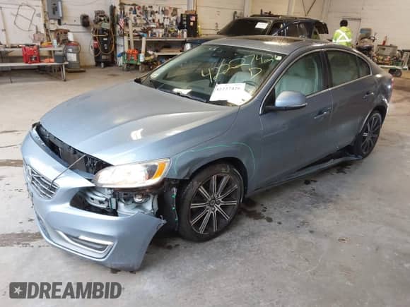 2017 Volvo S60 Inscription с VIN LYV402HK7HB138376, выставлен на аукционе IAAI как лот 42227426 с пробегом 77 769 миль миль и . История ставок и продаж доступна на DreamBid. Изображение 18.