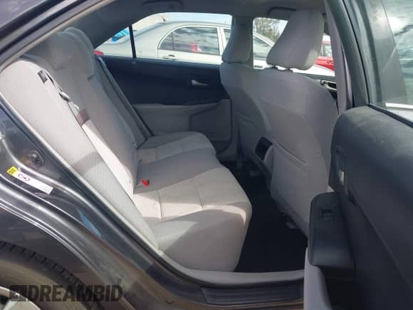 2014 Toyota Camry XLE with VIN 4T4BF1FK4ER441363, listed as a IAAI auction lot 43368571 with 122,544 mi miles and . Bid and sale history available at DreamBid. Image 8.