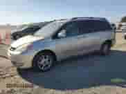 2004 Toyota Sienna XLE z VIN 5TDBA22C94S012496, wystawiony jako Copart lot #80386005 z przebiegiem 180 370 mil mil oraz Szkoda całkowita • Salvage title. Historia ofert i sprzedaży dostępna na DreamBid. Obrazek 1.