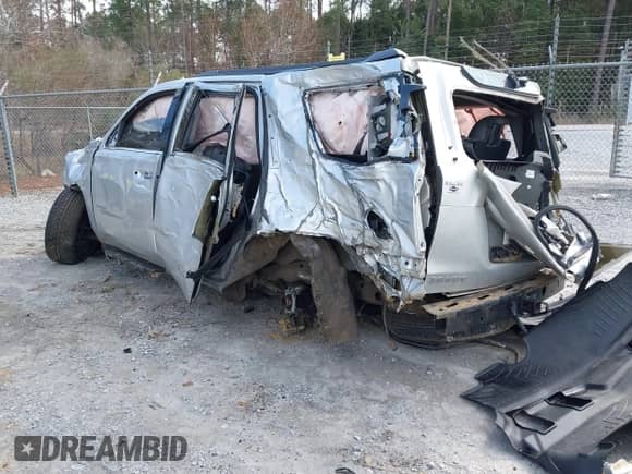 2020 Chevrolet Tahoe LT with VIN 1GNSCBKC8LR221971, listed as a IAAI auction lot 41455932 with Not provided miles and . Bid and sale history available at DreamBid. Image 3.