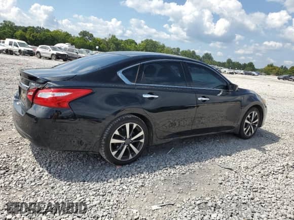 2016 Nissan Altima SR z VIN 1N4AL3AP4GC218501, wystawiony jako Copart lot #65929585 z przebiegiem 188 976 mil mil oraz Szkoda całkowita • Salvage title. Historia ofert i sprzedaży dostępna na DreamBid. Obrazek 3.