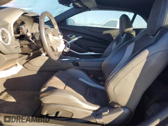 2018 Chevrolet Camaro 2SS с VIN 1G1FH3D74J0127436, выставлен на аукционе Copart как лот 88429345 с пробегом 22 439 миль миль и Списание • Salvage title. История ставок и продаж доступна на DreamBid. Изображение 7.