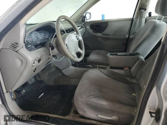 2004 Chevrolet Malibu Classic z VIN 1G1ND52F24M518238, wystawiony jako Copart lot #61443325 z przebiegiem 210 041 mil mil oraz Szkoda całkowita • Salvage title. Historia ofert i sprzedaży dostępna na DreamBid. Obrazek 7.